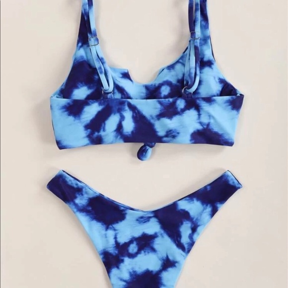 SHEIN Tie dye bikini size medium - Picture 2 of 4